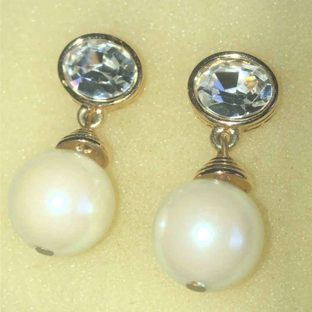 Elegant Gold Tone and Faux Pearl Drop Earrings